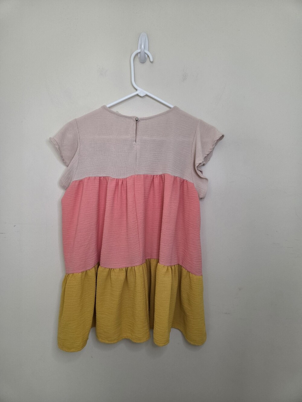 Women's 143 Story By Line Up Ruffled Colorblock Top Sz Small - Picture 2 of 8
